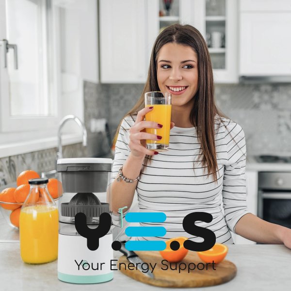 Акумуляторний ручний міні-соковитискач для ягід і фруктів, електричний компактний соковижимач