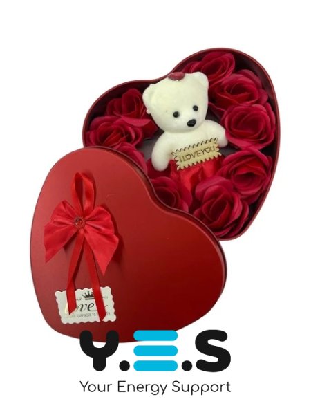 Подарунковий набір сувенірного мила: ведмедик і трояндочки в коробочці-сердечку