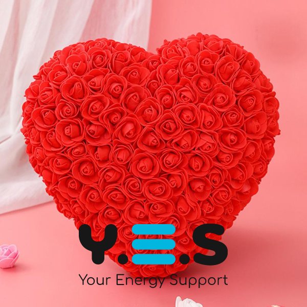 Подарункове серце KR-20 зі штучних троянд — декоративна композиція